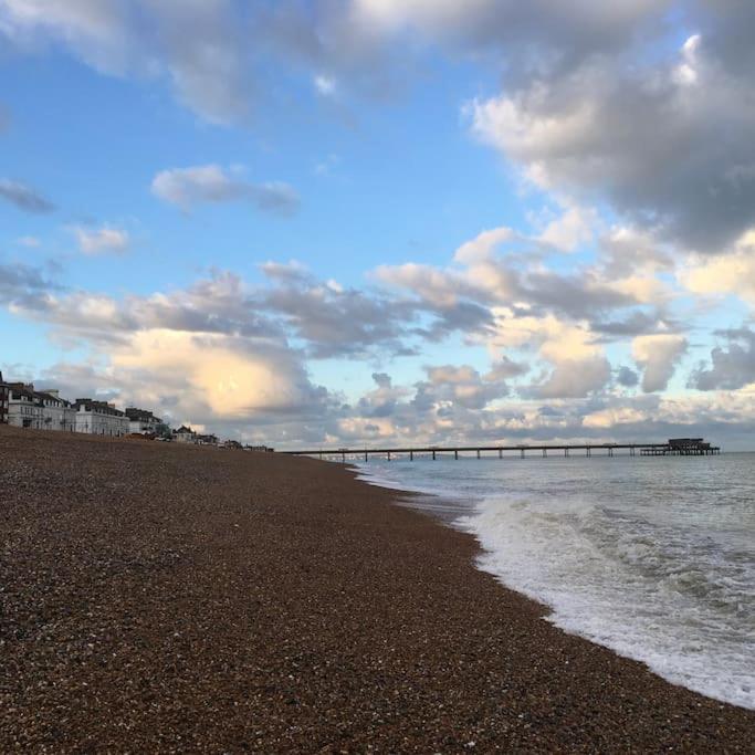 Charming Apartment In Deal Near The Beach & Town מראה חיצוני תמונה